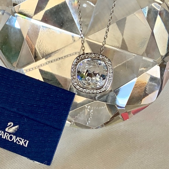 NWT💎Swarovski Crystal Pendant Necklace - Picture 5 of 6